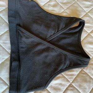 Black sport bra size 4